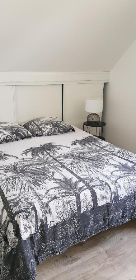 Sherman & Willy Jeep - 2 Maisons De Vacances, 4Min A Pied De La Plage - Parking Prive - Wifi Gratuit - Terrasse - Calme Saint-Come-de-Fresne Exterior photo