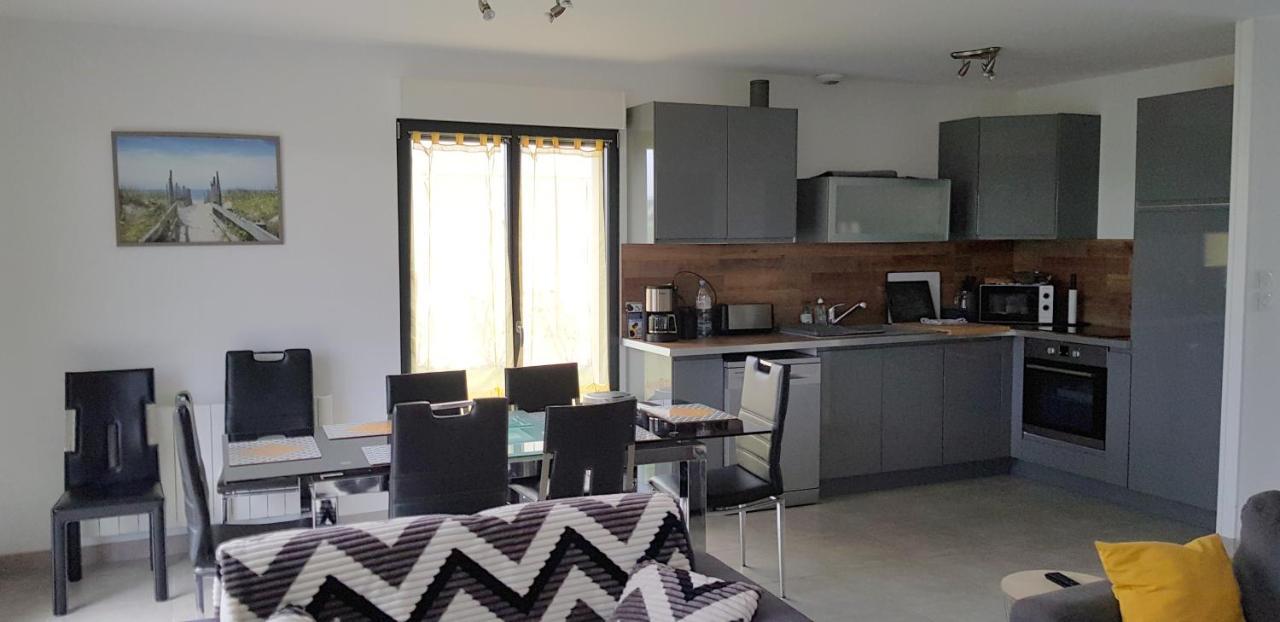 Sherman & Willy Jeep - 2 Maisons De Vacances, 4Min A Pied De La Plage - Parking Prive - Wifi Gratuit - Terrasse - Calme Saint-Come-de-Fresne Exterior photo