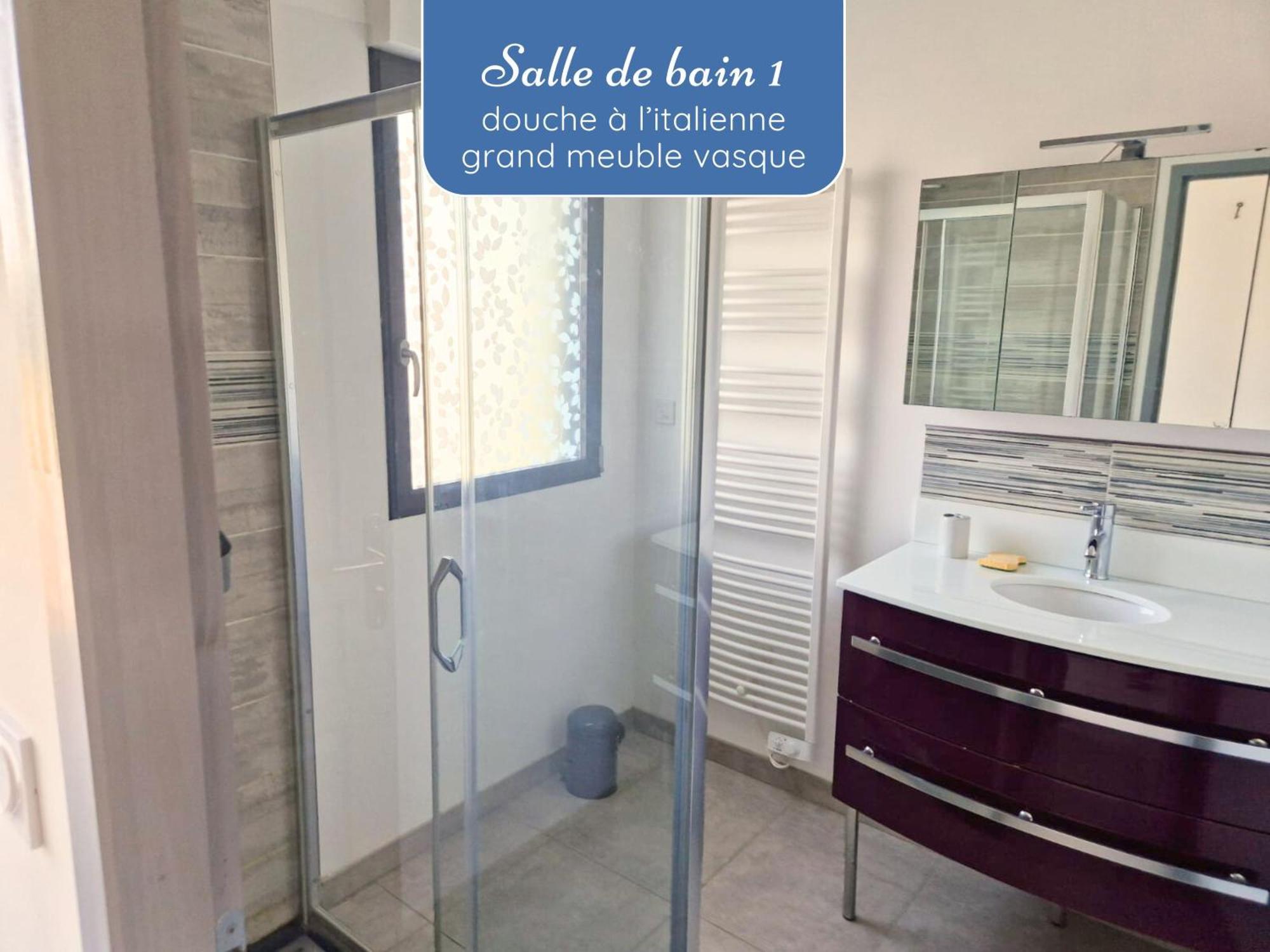 Sherman & Willy Jeep - 2 Maisons De Vacances, 4Min A Pied De La Plage - Parking Prive - Wifi Gratuit - Terrasse - Calme Saint-Come-de-Fresne Room photo