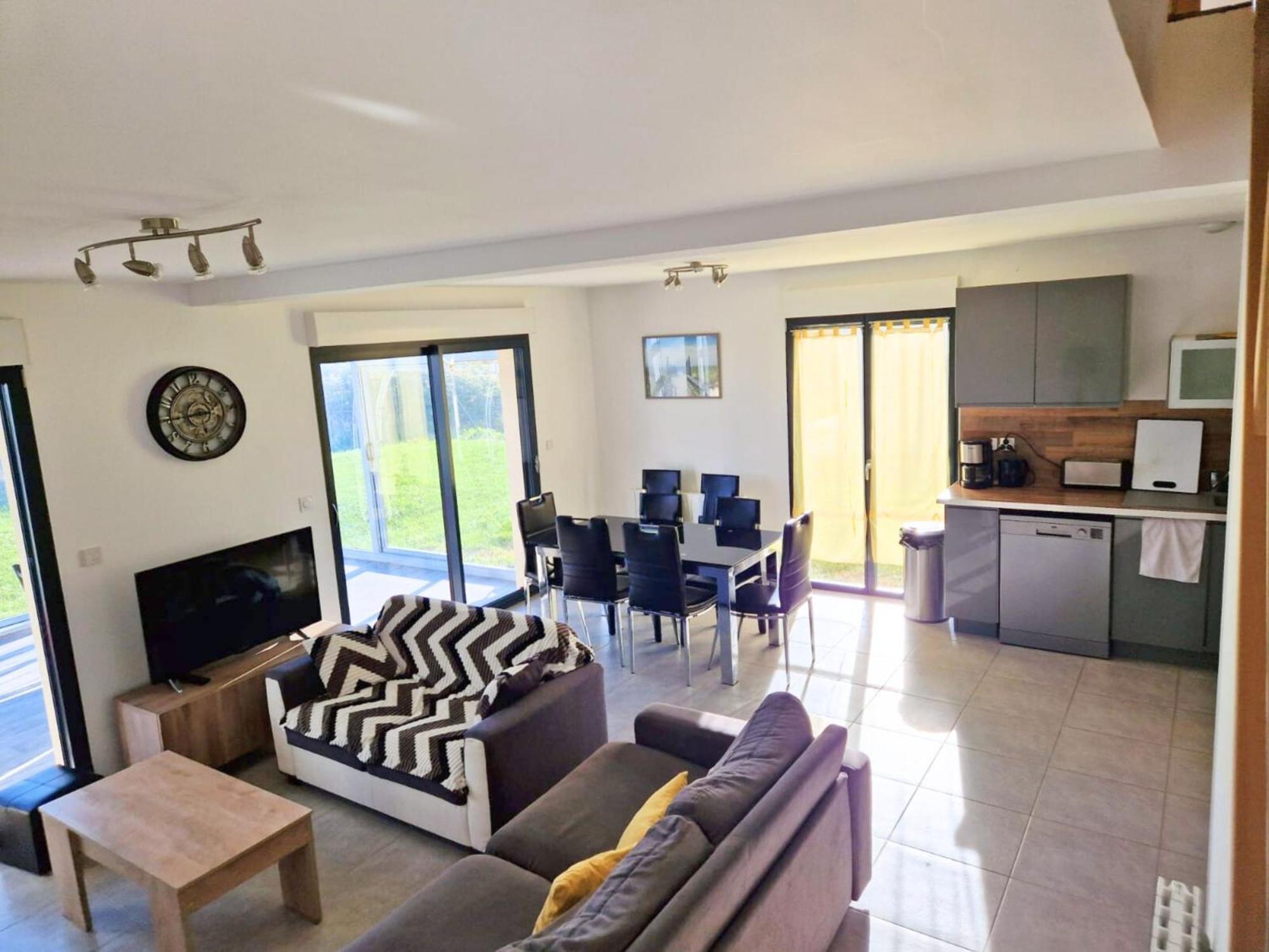 Sherman & Willy Jeep - 2 Maisons De Vacances, 4Min A Pied De La Plage - Parking Prive - Wifi Gratuit - Terrasse - Calme Saint-Come-de-Fresne Room photo