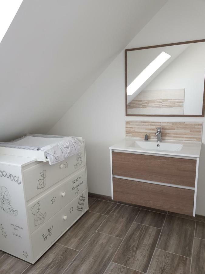 Sherman & Willy Jeep - 2 Maisons De Vacances, 4Min A Pied De La Plage - Parking Prive - Wifi Gratuit - Terrasse - Calme Saint-Come-de-Fresne Exterior photo